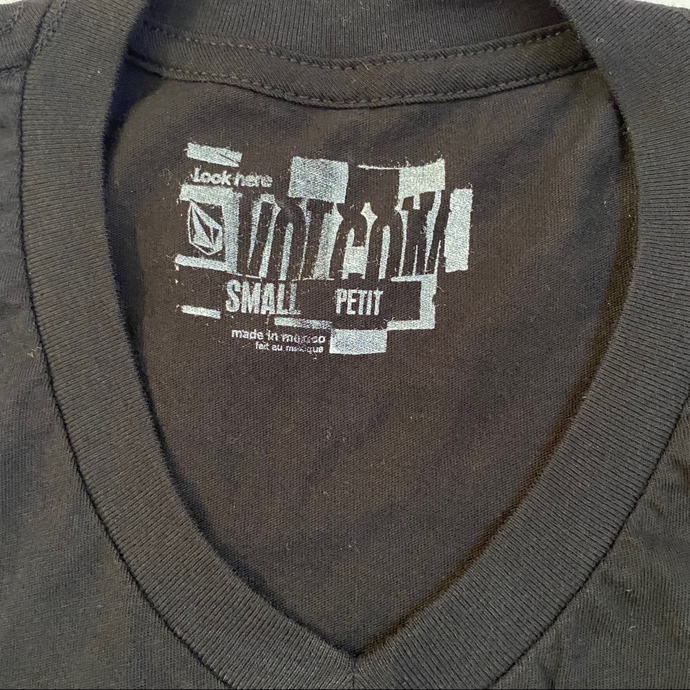 Volcom black gray v-neck loose relaxed fit t-shirt - Picture 3 of 4